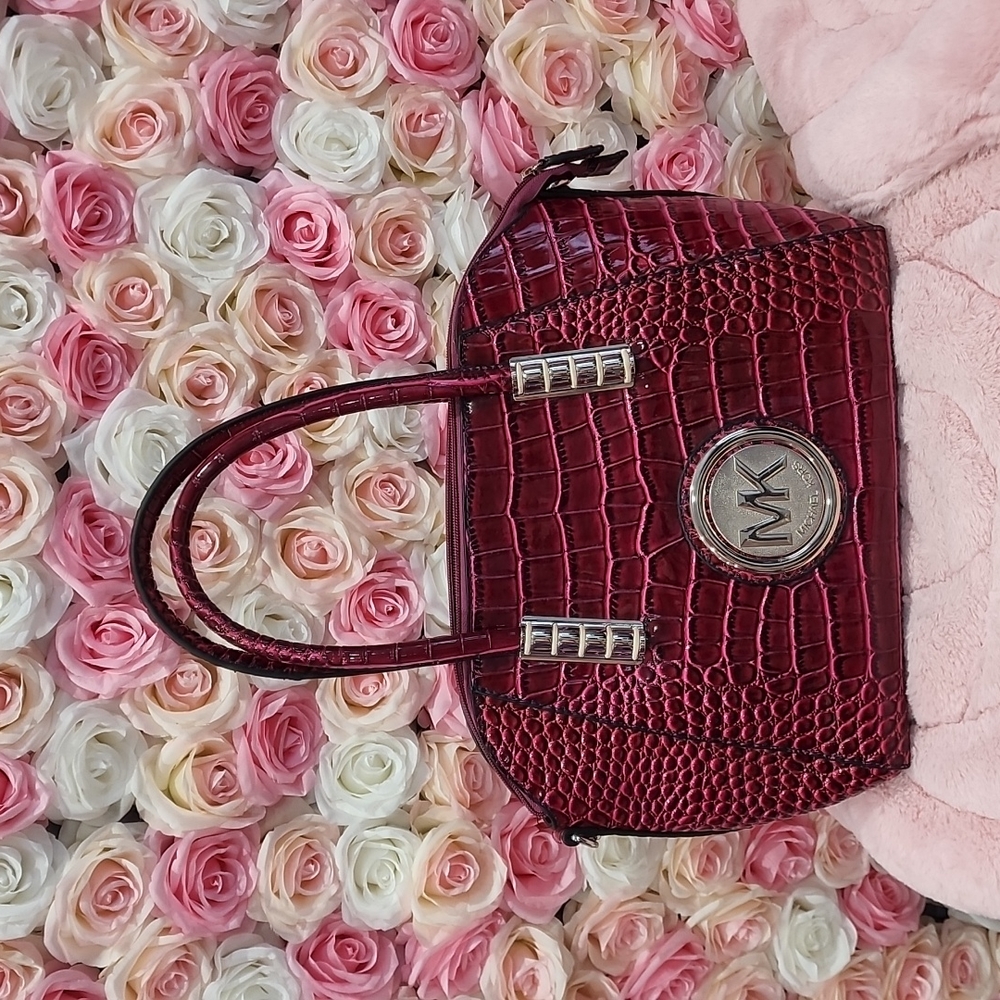 Micheal kors purse